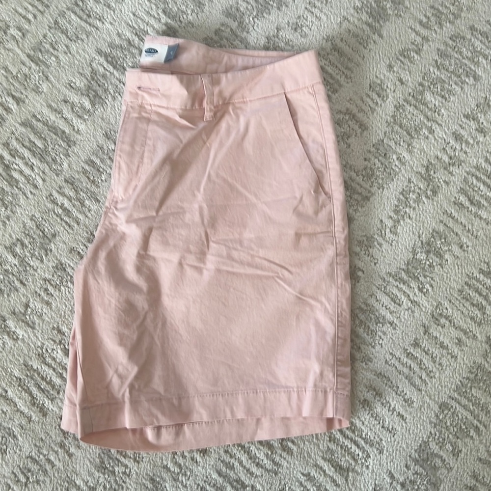 Like new Old Navy size 10 short